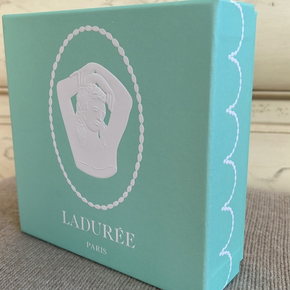 LADURÉE PARIS BOX - Picture 7 of 10